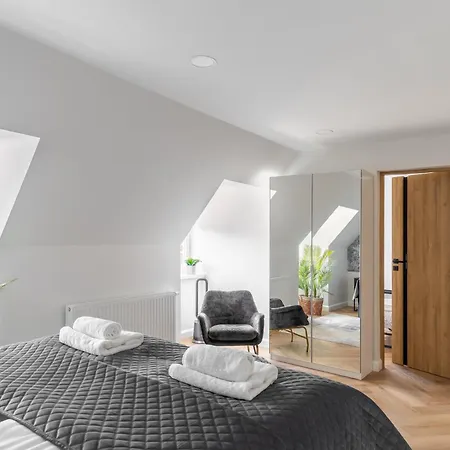 Casablanca - Floor Near The By Lion Apartament *